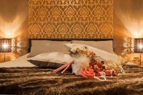 Lovely double rooms in Safe Central area walk to Acropolis